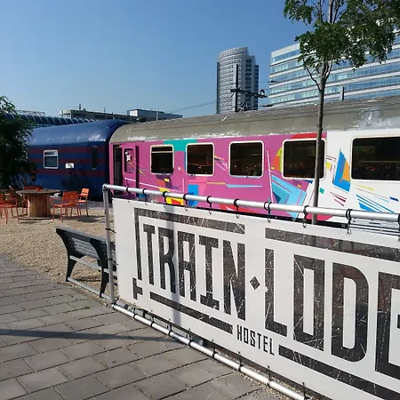 Hostel Train Amszterdam