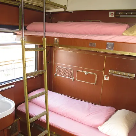 Train Hostel Amszterdam