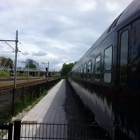 Hostel Train Amszterdam