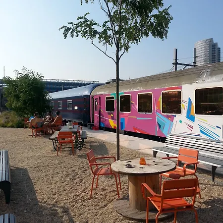 Train אמסטרדם