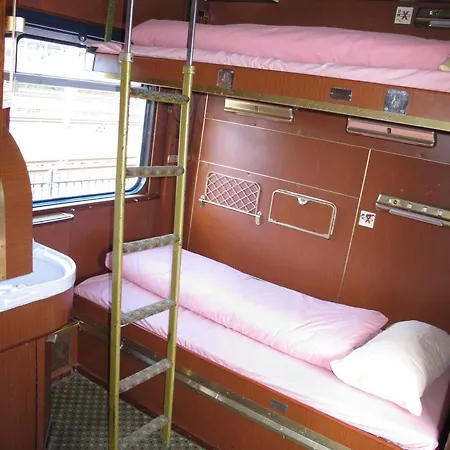 Vandrarhem Train *
