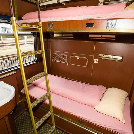 Hostel Train *